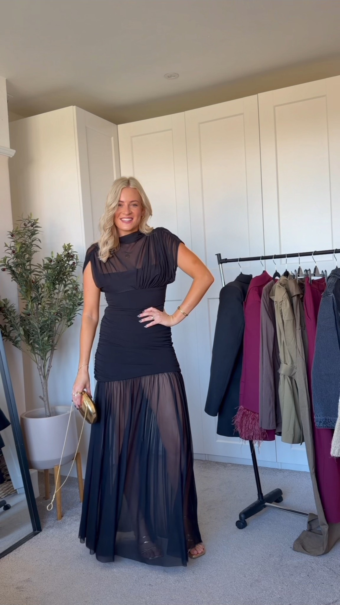 This dress - wow! Wearing a small, I would say it comes up quite small though so size up if you’re in between sizes xx 

Black dress, Zara dress 

#LTKuk #LTKeurope #LTKautumn