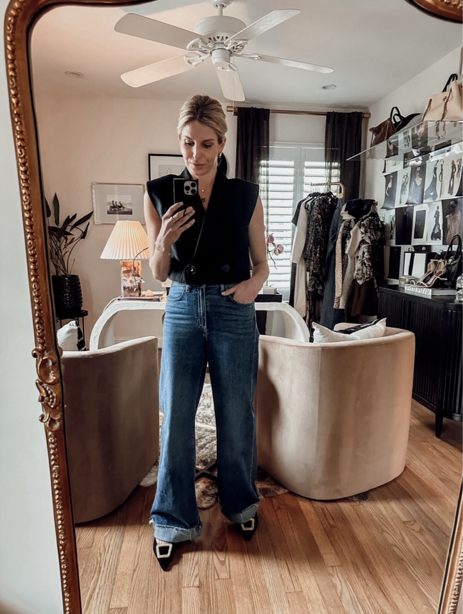 Workwear 🖤 living in this vest + my favorite cuffed jeans 

#LTKstyletip #LTKworkwear #LTKSeasonal