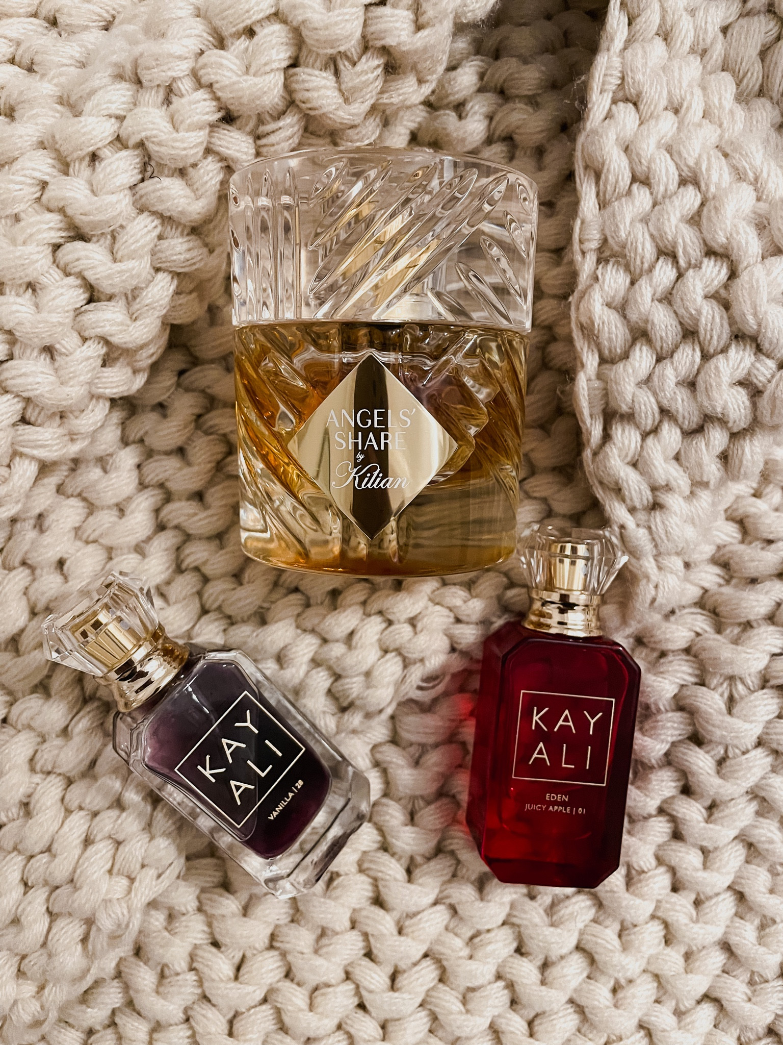 Current faves atm
#fragrances #perfumes #kayali #angelshare #kilian