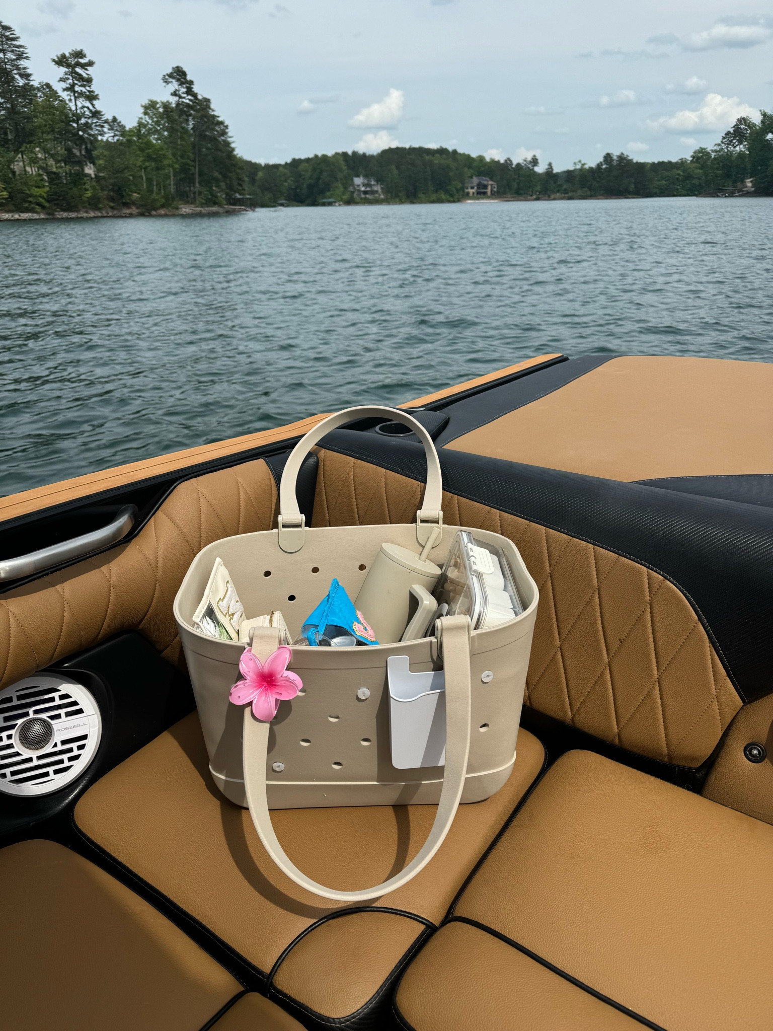 Beach/ Lake day bag ☁️🤎

#LTKFindsUnder100 #LTKItBag #LTKSeasonal
