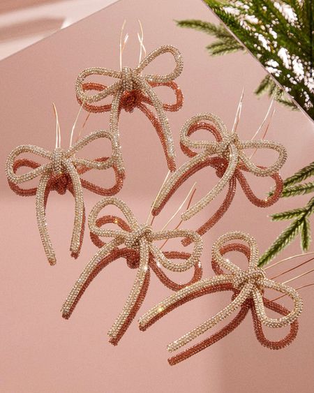 Just ordered 2 sets of these ornaments to add to my Christmas tree! They come in a few different colors but I love this champagne tone! 


#LTKfindsunder50 #LTKHoliday #LTKSeasonal