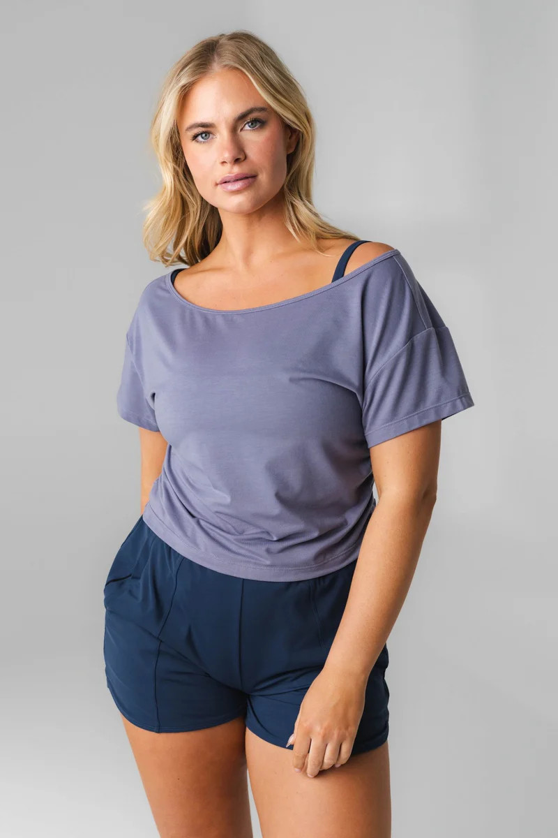 Versa Slouch Tee - True | Vitality