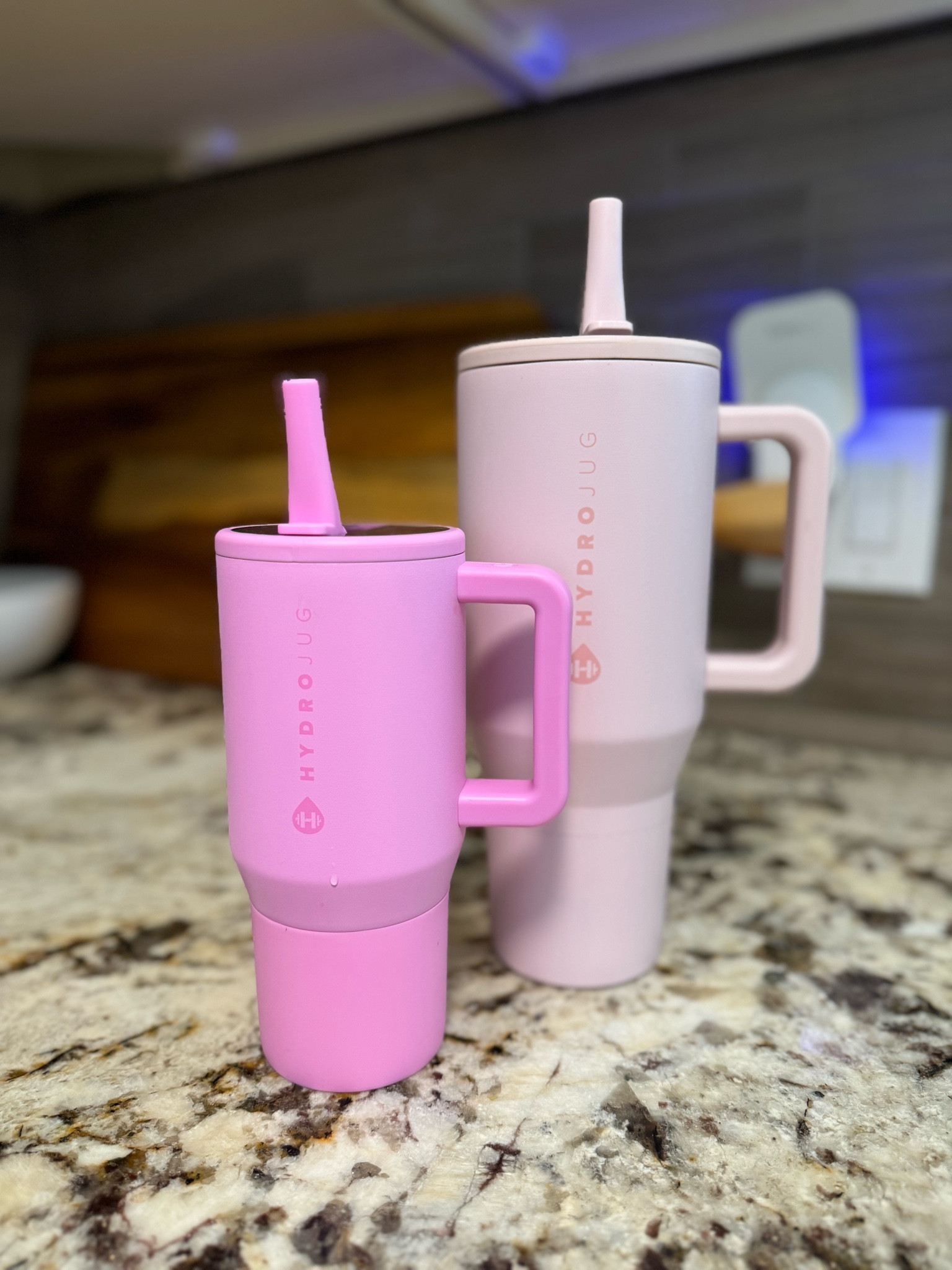 Mommy and me tumblers 🫠

Love these for leaving the house because the straws fold down and don’t leak!


#LTKFamily #LTKBacktoSchool #LTKKids