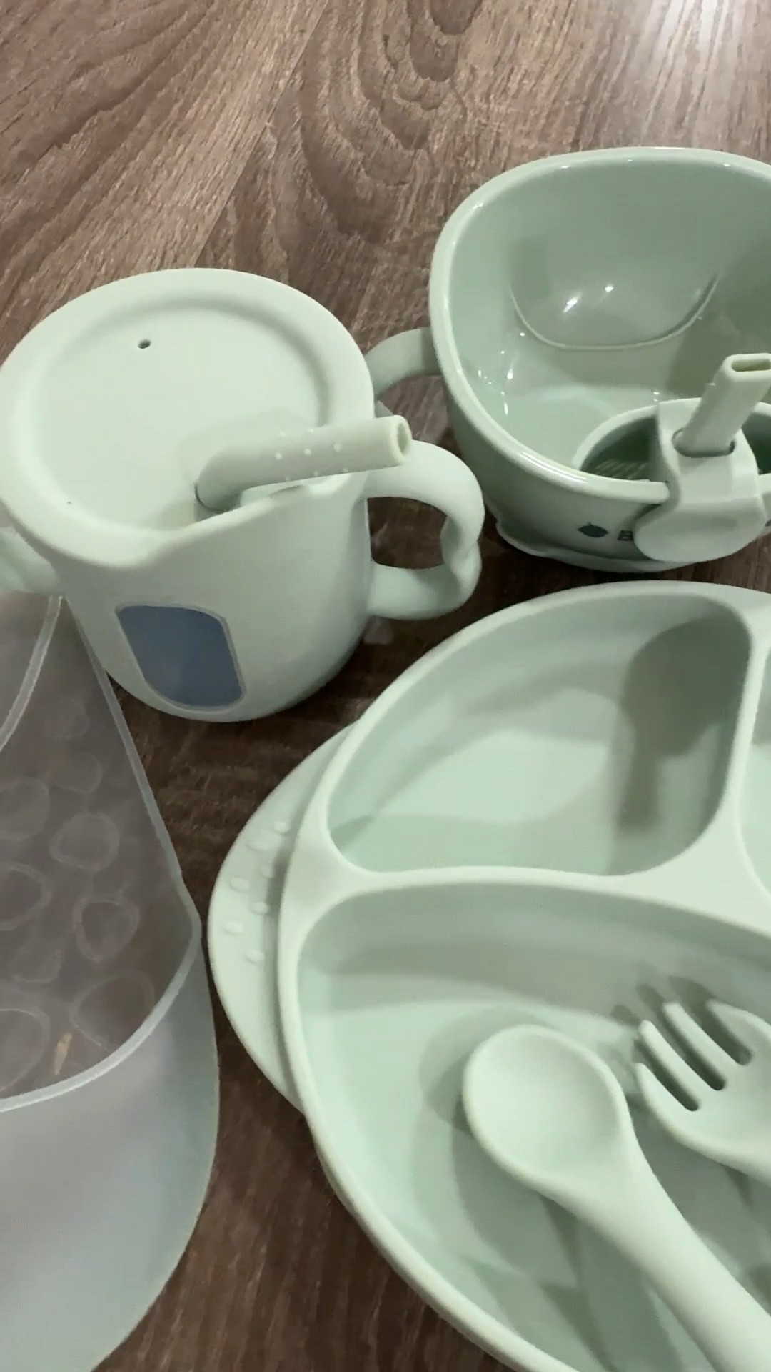 This feeding set makes such a perfect gift for first time parents. It has everything one would need for baby to start their solids journey.

#LTKmomlife #LTKHome #LTKBaby