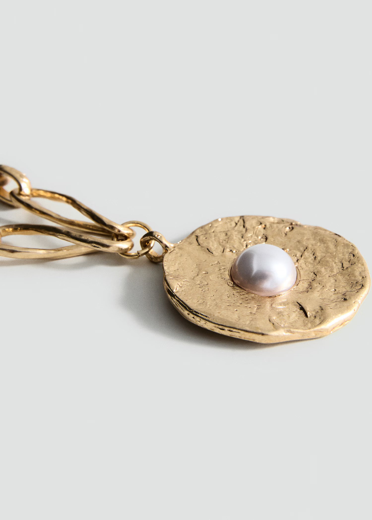 Combined circle pendant necklace - Women | MANGO USA | Mango (US/MX/AU)