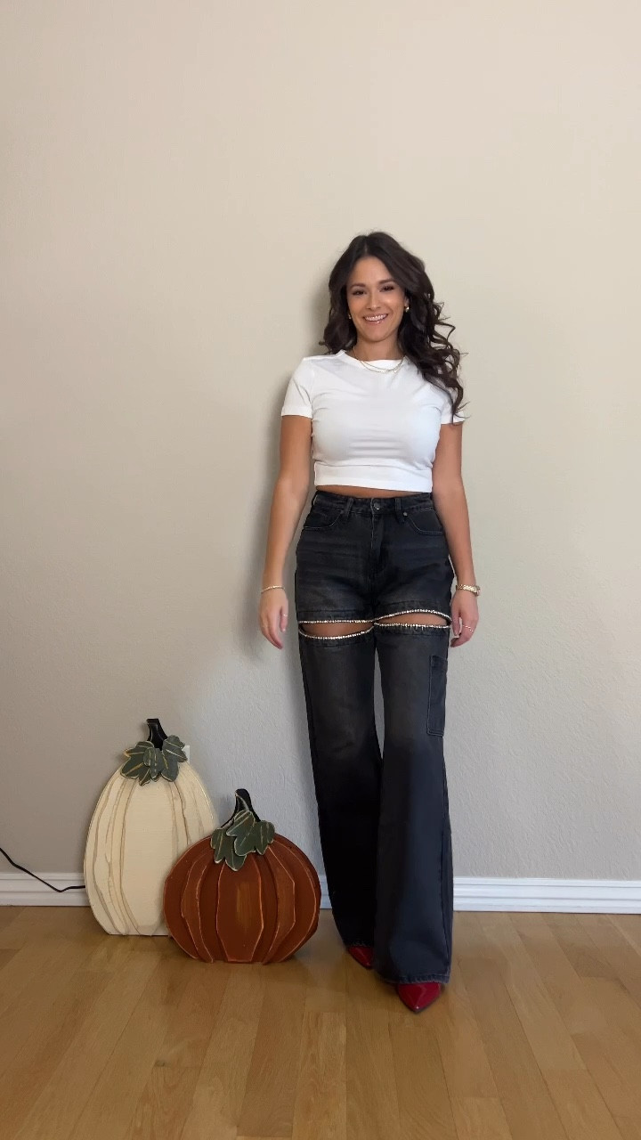 I think I found my new favorite pair of jeans ✨ I’m truly obsessed! These are so fun and they go with everything!!!! 

Which look is your favorite? 

| rhinestone jeans | jeans | jeans style | outfit inspo | black jeans | jeans outfit | trendy outfits | fashion | early fall style | fall outfits | 

#LTKFindsUnder50 #LTKStyleTip #LTKU