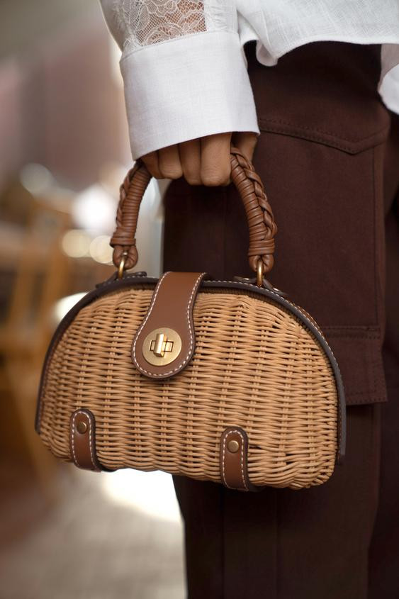 RIGID MINI CROSSBODY BAG | Zara US