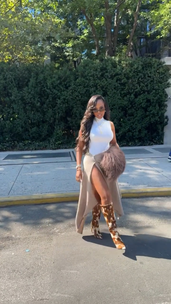 ✨ Stepping into NYFW with a statement look — chic neutrals, bold boots, and city energy. New York fashion week calls for outfits that turn sidewalks into runways.  

Perfect for fashion week, city nights, or any moment you want to stand out.  

📏 Wearing size Small — true to size.  

#LTKStyle #NYFWLooks #StreetStyle

#LTKStyleTip #LTKNYFW