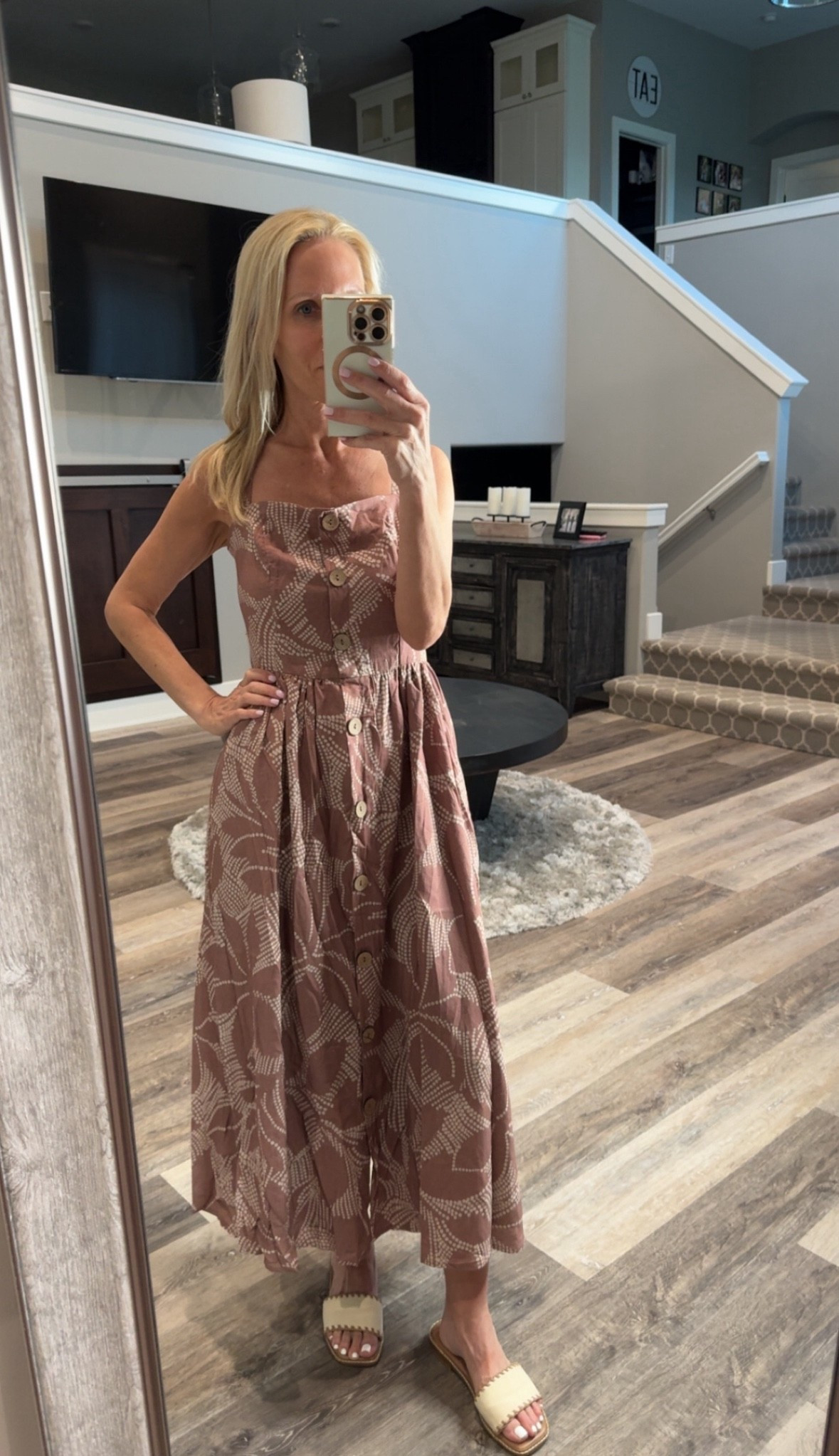 I’m loving the longer dresses and this one is perfect for a transition to fall. I linked others from VICI as well. Use code StacyL30 for 30% off! 

#dress #fall

#LTKStyleTip #LTKSeasonal #LTKPetite