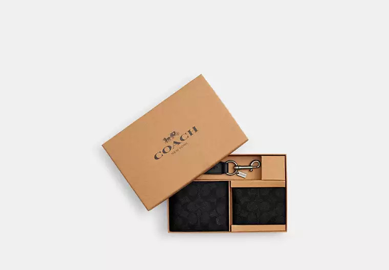 Boxed 3-In-1 Wallet Gift Set In Signature Canvas | Coach Outlet CA