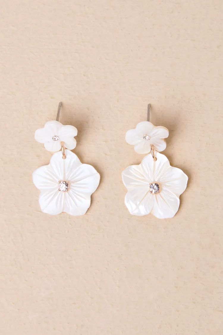 Flourishing Glow White Acetate Flower Earrings | Lulus