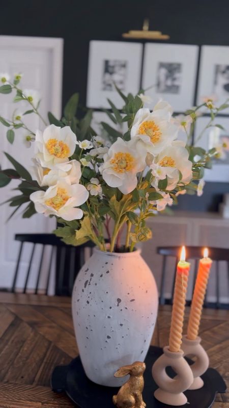 Spring, magnolia , flowers, faux floral, spring flowers, flower arrangements, vase styling, home deco, home design, home styling, interior design 

#LTKhome #LTKSeasonal