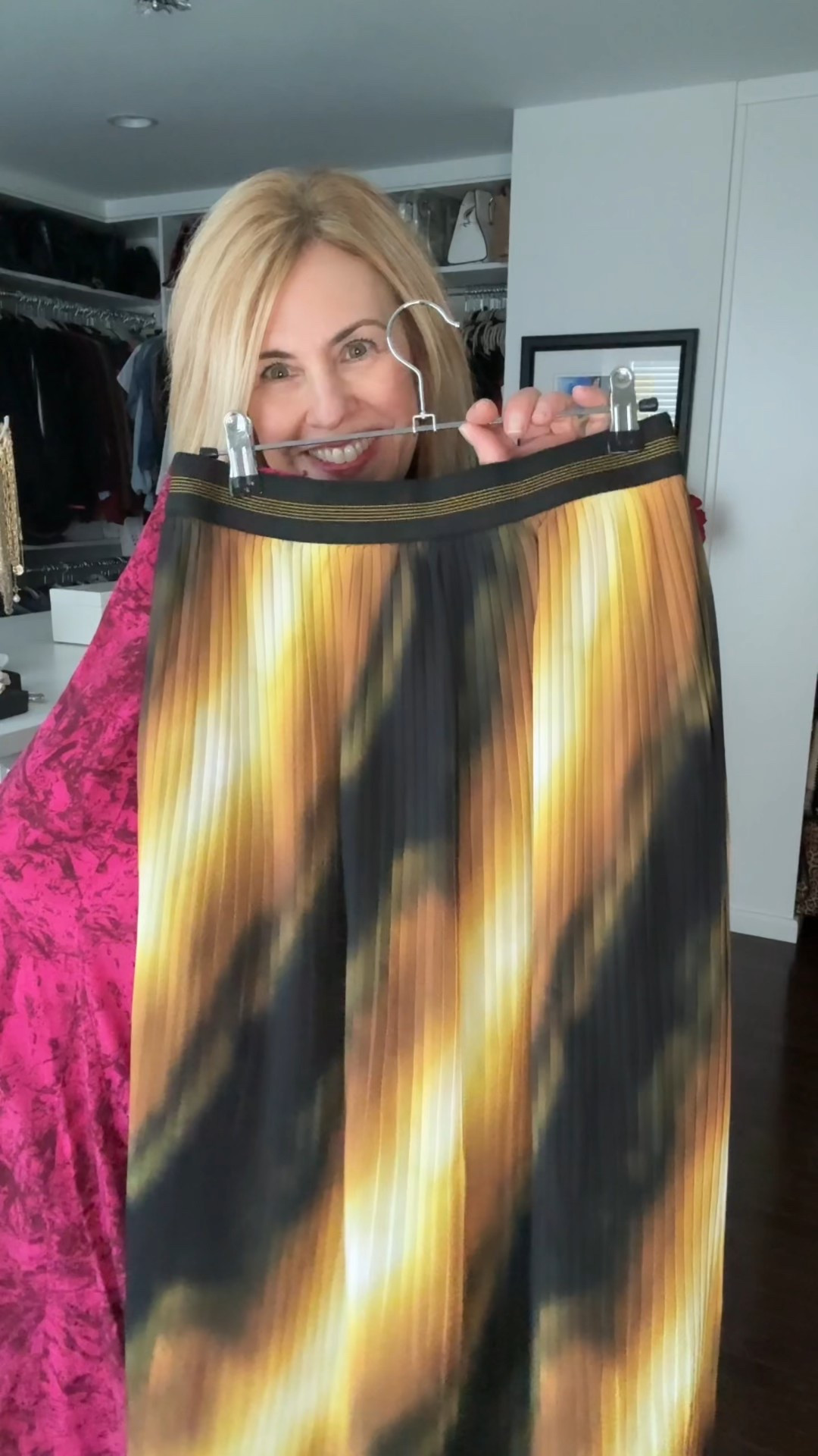 Let’s style two amazing skirts that are  under $100 and can be worn in the cold weather and warm! Dress them up or down. They are both incredible.  

#LTKOver40 #LTKSaleAlert #LTKgrwm