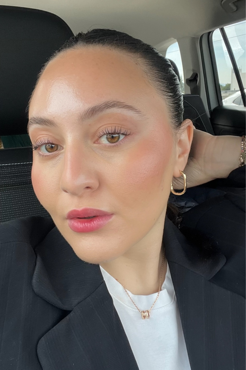 Best way to get a slick ponytail on thick hair! #slickback #slickponytail #hairtutorial