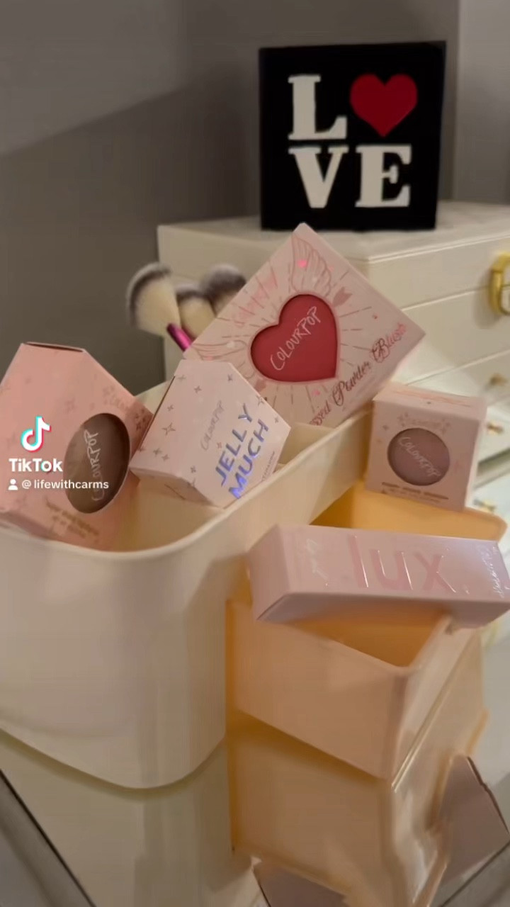 A Galentine's Day gift full of Colourpop favorite pink makeup! - vibrant colours in one swipe!
💖4ever Yours - warm red pressed powder blush, soft and buildable ($12.00)
💖Haze - This cult-favorite crème-to-powder formula in pastel pink hue delivers supercharged, ultra-creamy sparkling colour with zero creasing, fading, or fallout. ($7.00)
💖No Rest For The Vivid - gel eyeshadows with a vibrant metallic finish ($9.00)
💖felicity- super shock highlighter. this crème-to-powder highlighter features our unique bouncy formula for the ultimate luminous glow. ($9.00)
💖cherry bite- lux lip oil with a sheer formula that adds a kiss of color for super easy application and an effortless look. ($10.00)
☀️PRESSED POWDER BRONZERS (2 shades)
✨Miramar Beach- matte soft golden tan pressed powder bronzer single ($10)
✨Silver Strand Beach in a palette - a matte golden bronze ($12)
✨FLOWER SMALL EMPTY PALETTE($8). This is a pretty magnetic empty palette to create and customize your very own palette.
🛒🛍️Get lost in love with this collection!
Available from @ColourPop Cosmetics
#colourpop #valentinesday #colourpopvalentines #colourpoppartner
#cppartner #cpgalentine 

#LTKbeauty