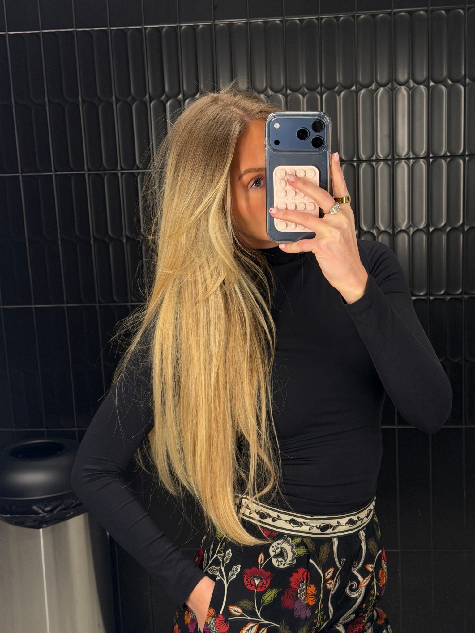 my current shampoo, conditioner & serum!! 