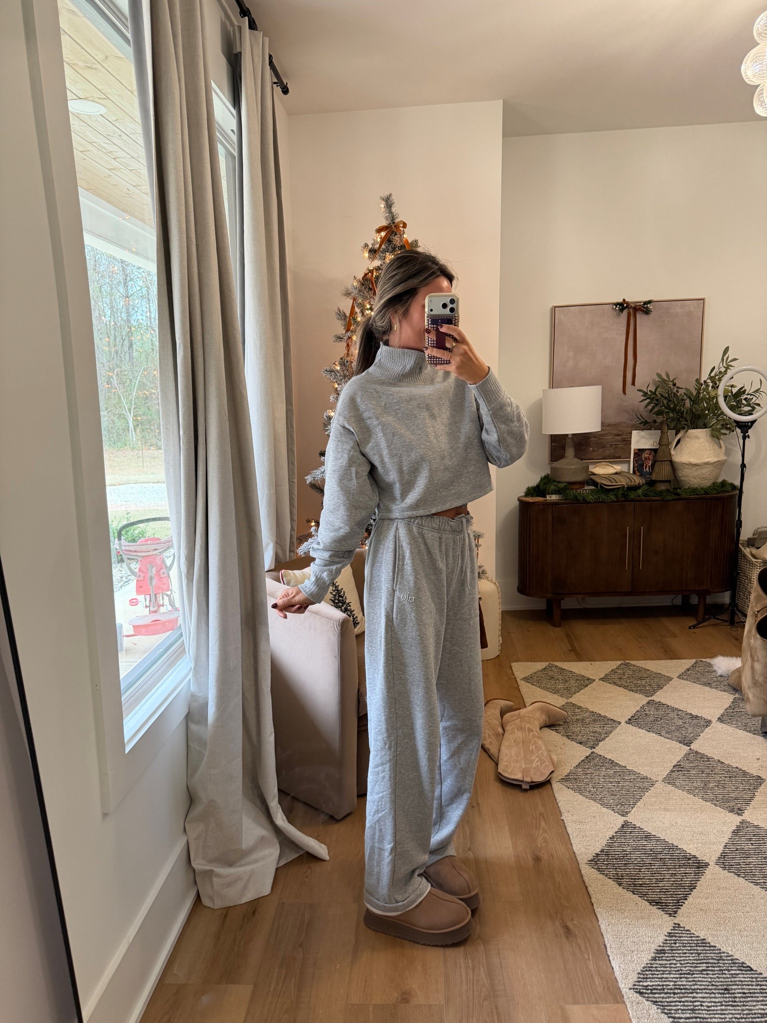 Alo sale is too good !!!

#LTKootd #LTKHoliday #LTKCyberWeek