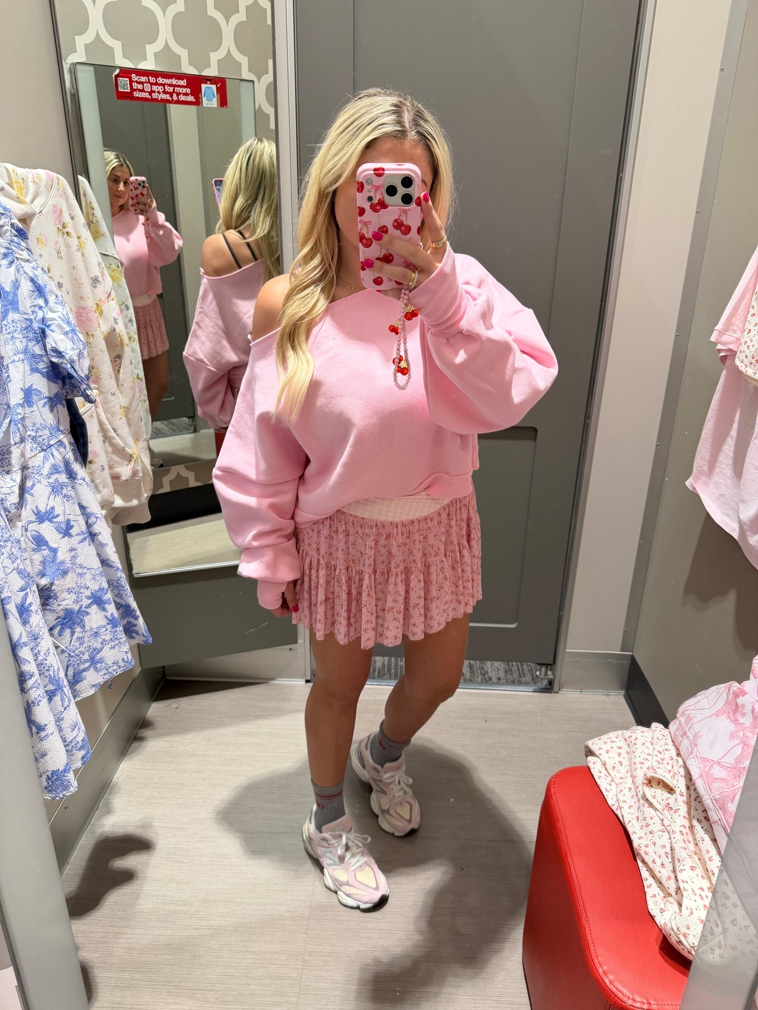 New blogilates outfit
Small off the shoulder 
Xs skirt
New balance sneakers 

#LTKFindsUnder50 #LTKootd #LTKFindsUnder100