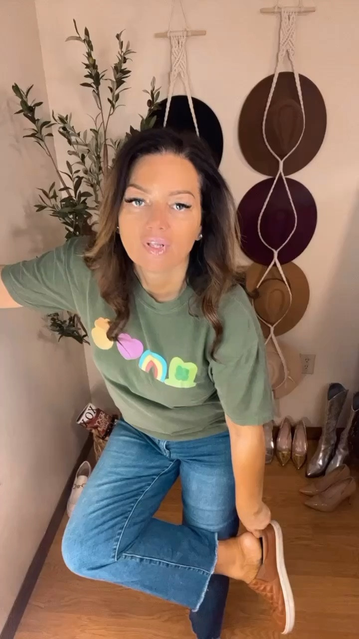 A graphic tee, jeans and comfy shoes…. YES PLEASE! 

#jeans #stpatricksday #momstyle 

#LTKmidsize #LTKover40 #LTKstyletip