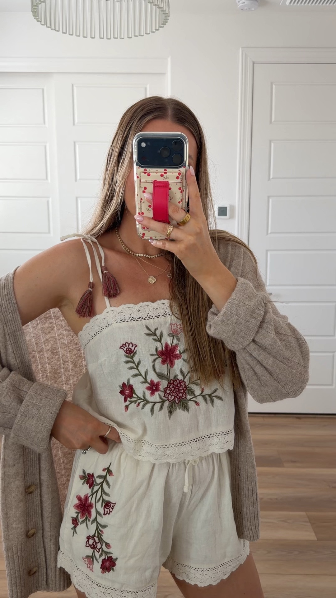 Obsessed with this set from Target!! Wearing smalls! 