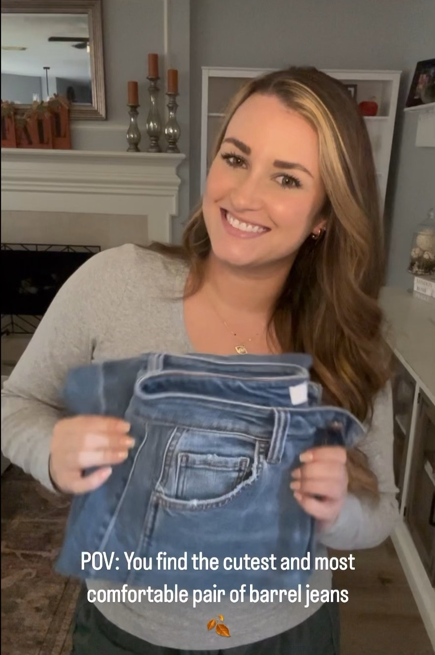 I am OBSESSED with these high waisted barrel jeans from Vici! Perfect for transitioning into Fall! #jeans #barreljeans #fallfashion 

#LTKStyleTip #LTKSeasonal #LTKMidsize