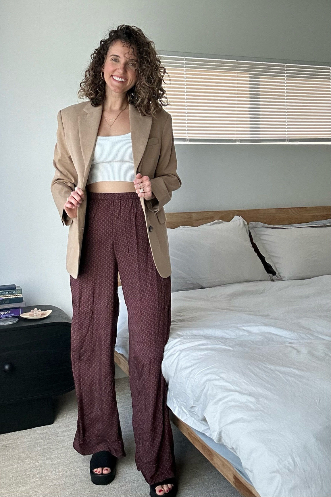 Officially hit 20 weeks 🤰🏻and elastic waistbands are my bestie. These ones are so easy to dress up for workwear vibes and perfect with staples already in my closet. Shoes are super old (and back in style) but linked a similar version! 

#LTKworkwear #LTKstyletip #LTKbump