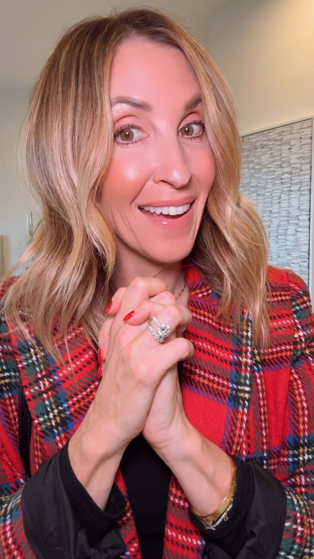 The perfect RED plaid blazer! A must for the holiday season to add to your closet from VICI❤️
I am in a small

#LTKmomlife #LTKootd #LTKHoliday