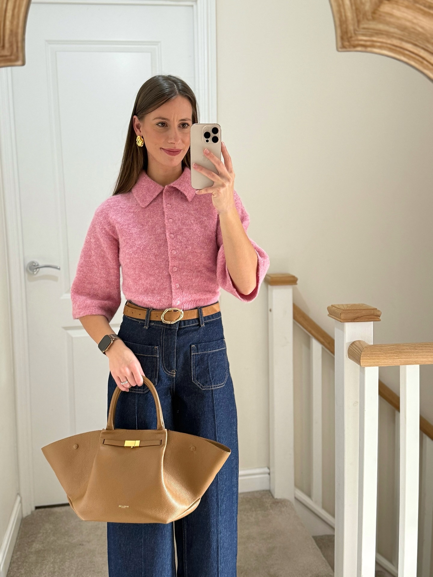 Cozy wool knit cardigan with dark wash jeans 💓

#LTKuk #LTKeurope #LTKautumn