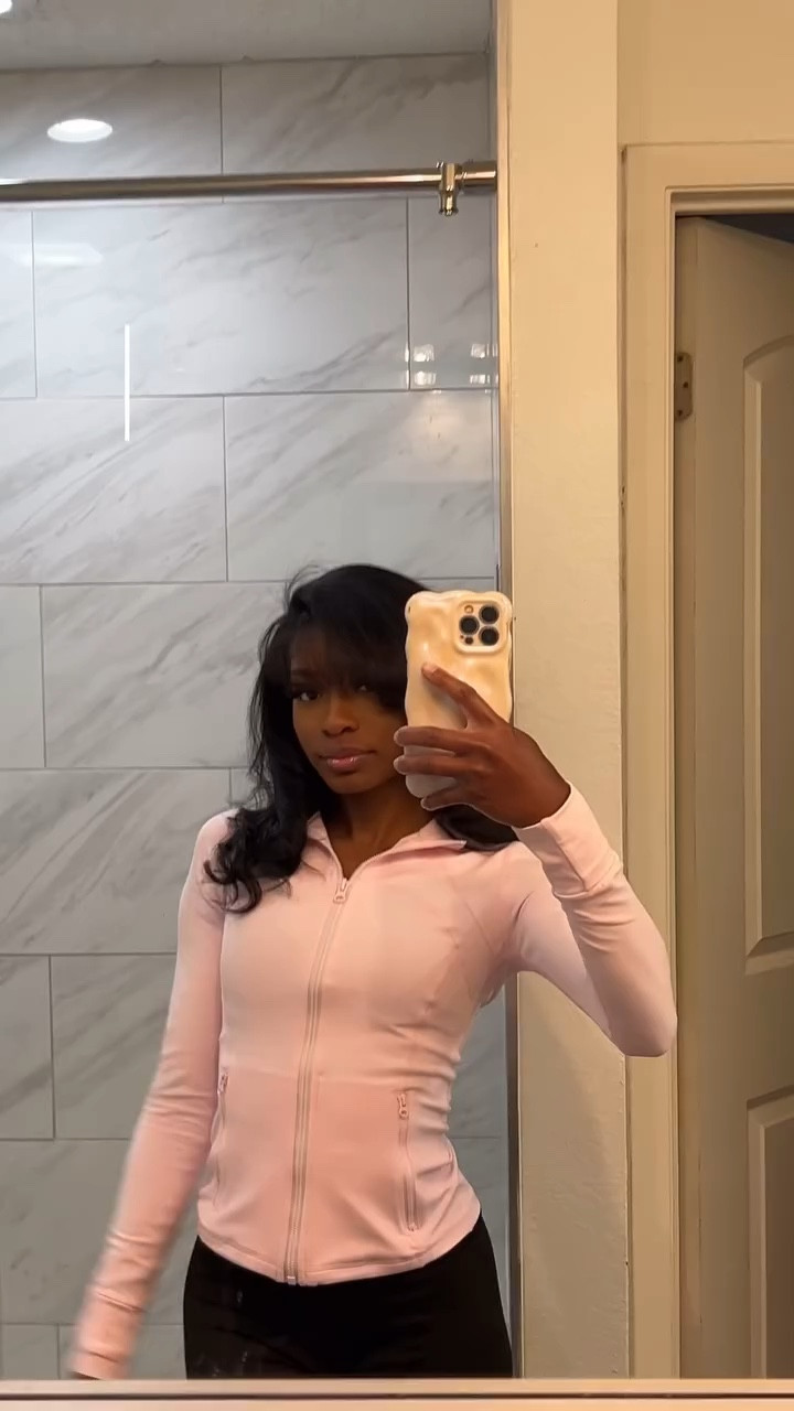 Decorating my dream home cake studio! 🔨💗 
Part 1: planning the layout and picking paint colors! Follow my bakery page @naebakerbae 🧁
♡ 
♡
♡
#naethebakerbae #cake #bakingszn #cakes #cakedecorator #cakedecorating #bakingrecipe #blackbakersofinstagram #heartcakes #atlantacake #bakerylife #bakery #blackbakers  #atlantacakes #atlantacakeartist #dessert #lowes #loweshomeimprovement #stressbaking #cakestudio #blackgirltiktok #fyp #girlsnight #fypシ #vintagecakes