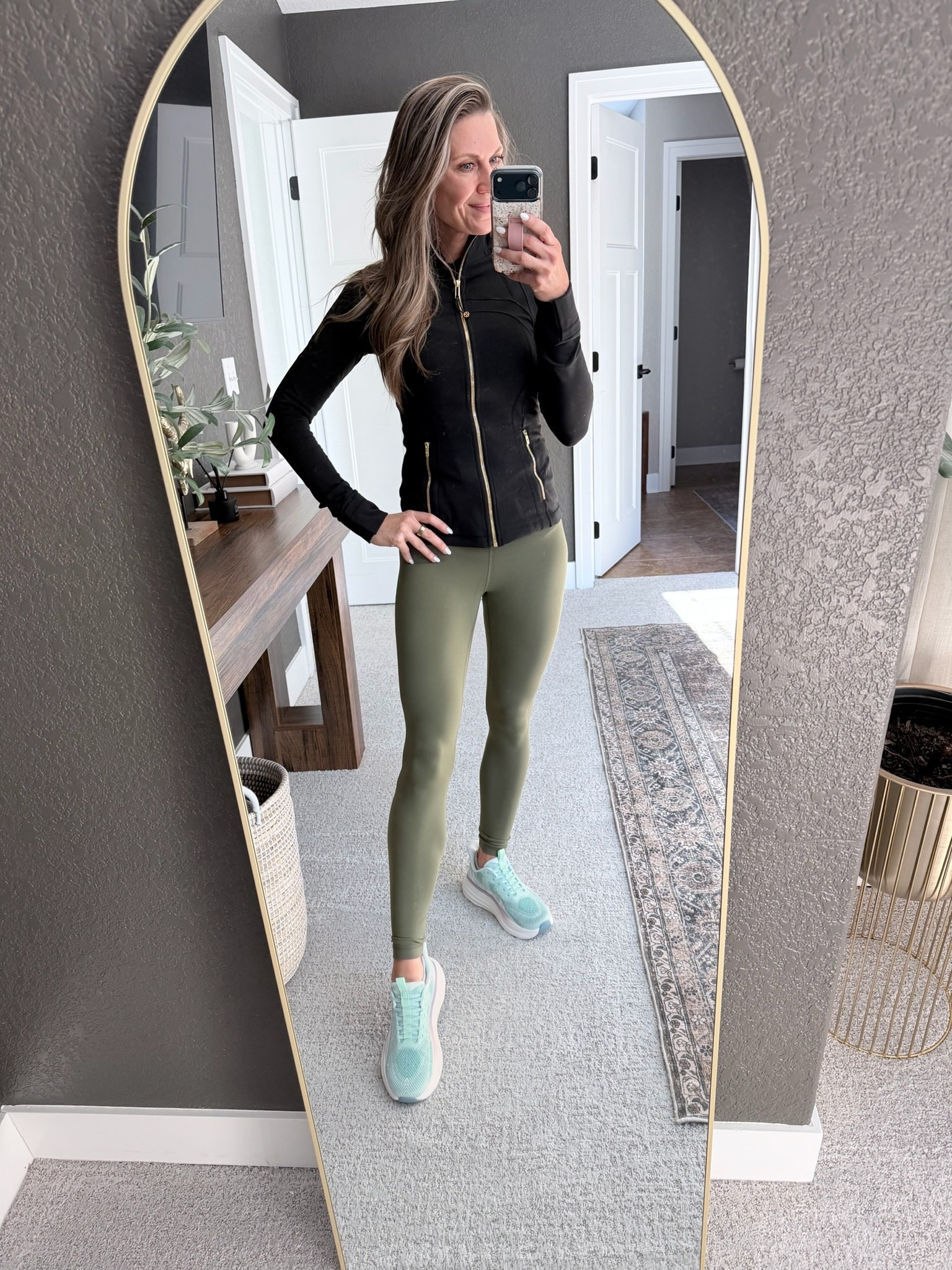 A few closet staples👏🏻

#LTKActive #LTKootd