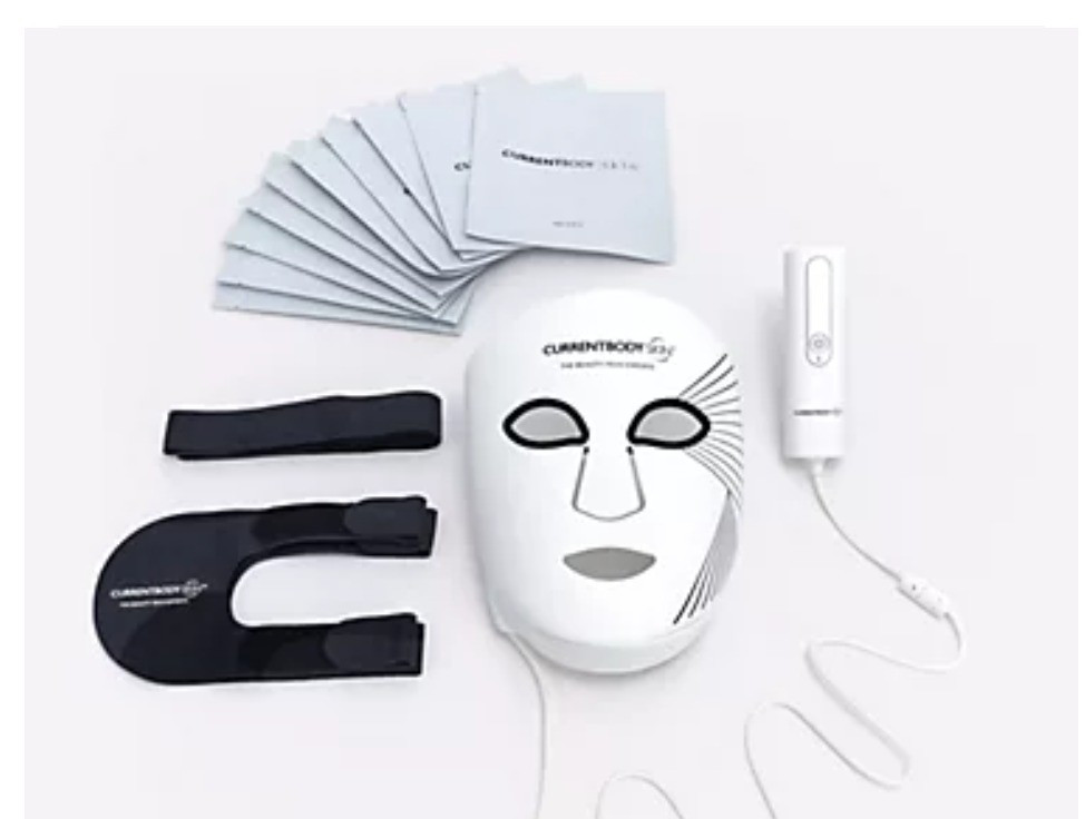 CurrentBody Skin LED Mask Series 2 with 10 Face Hydrogel Masks

#LTKBeauty #LTKMens #LTKSaleAlert