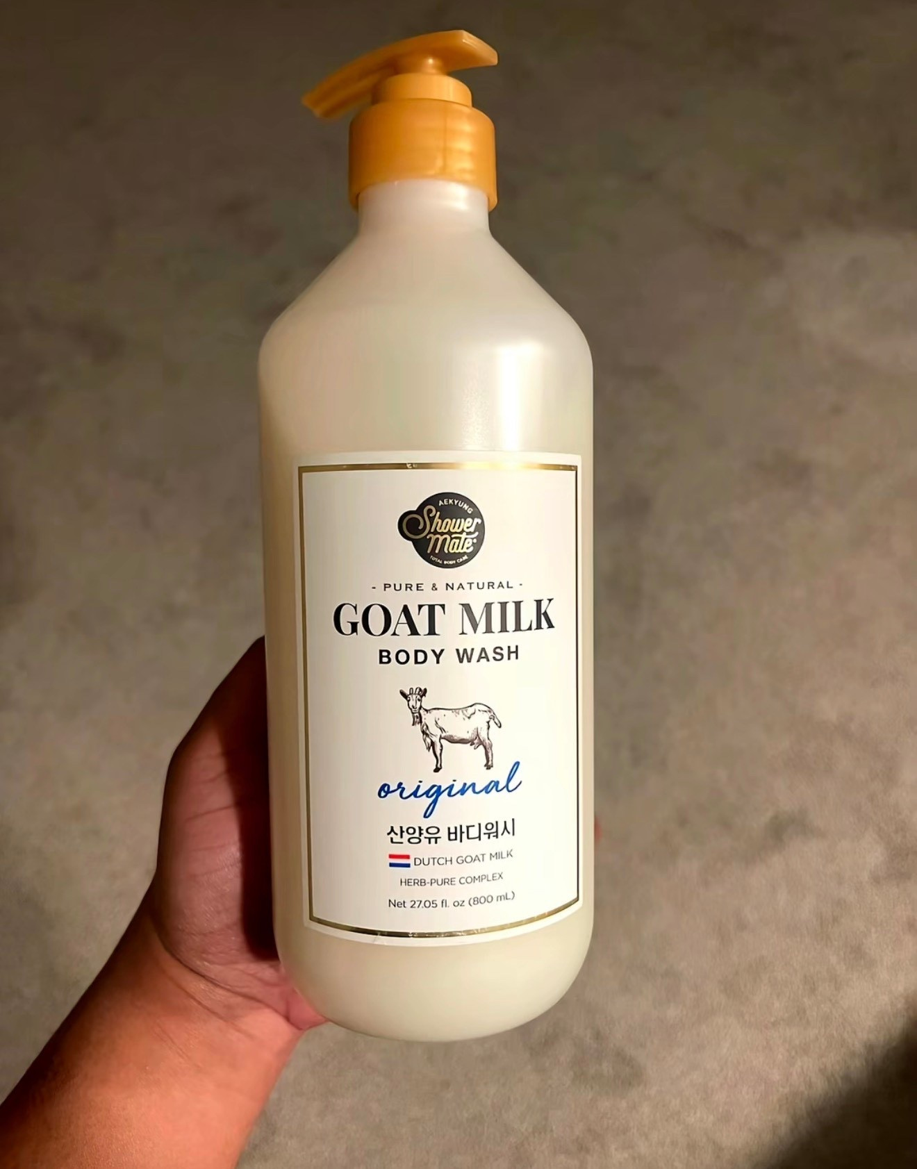 

This goat milk body wash is amazing — you only need a couple of pumps.

It leaves your skin feeling super soft, hydrated, and clean without stripping.
And the scent? It smells like fresh baby powder… soft, clean, cozy.

Perfect for sensitive skin and everyday use.

#LTKgrwm #LTKmorningroutine #LTKselfcare