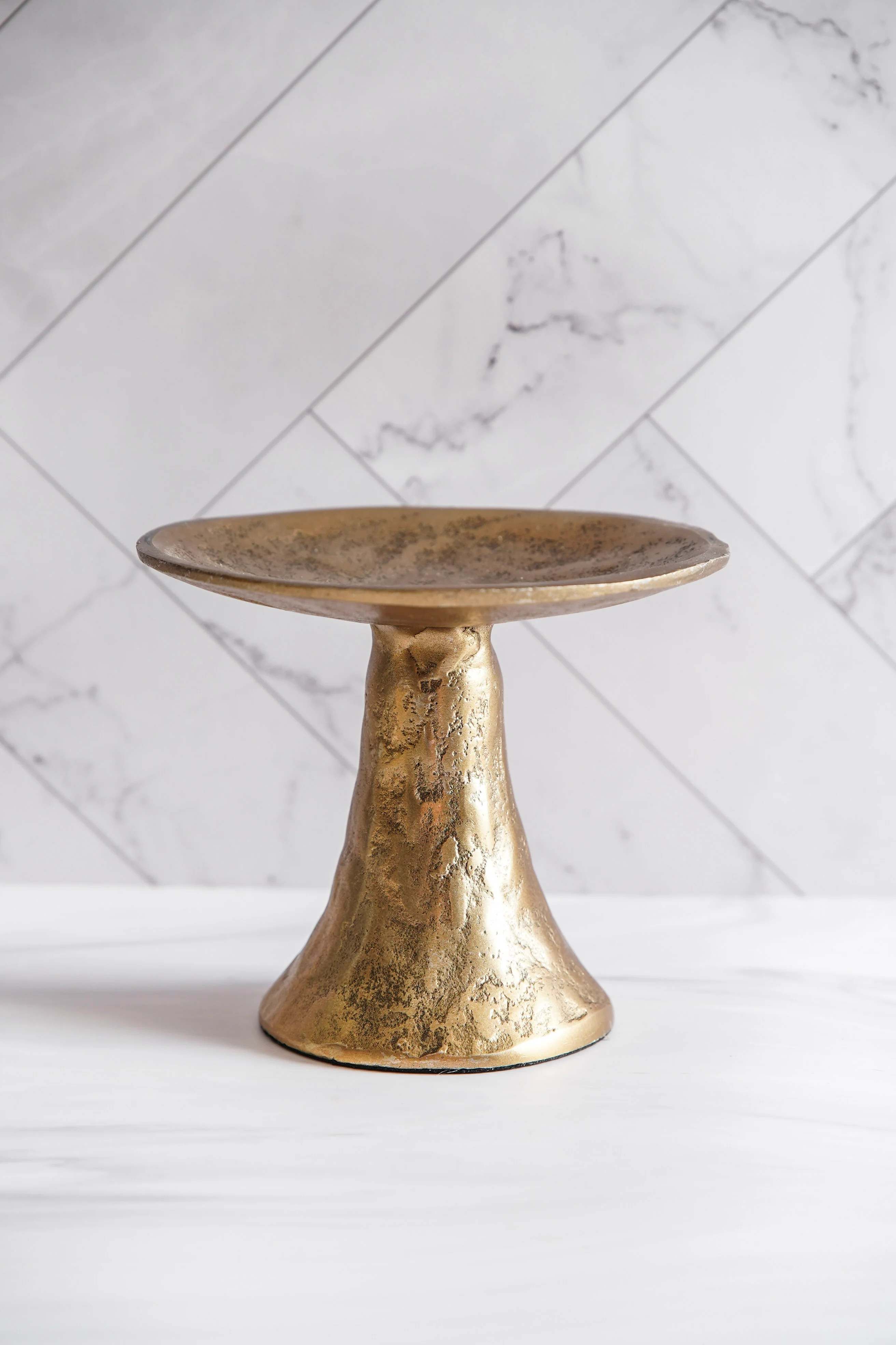 Hammered Gold Pillar Holder | MJHome