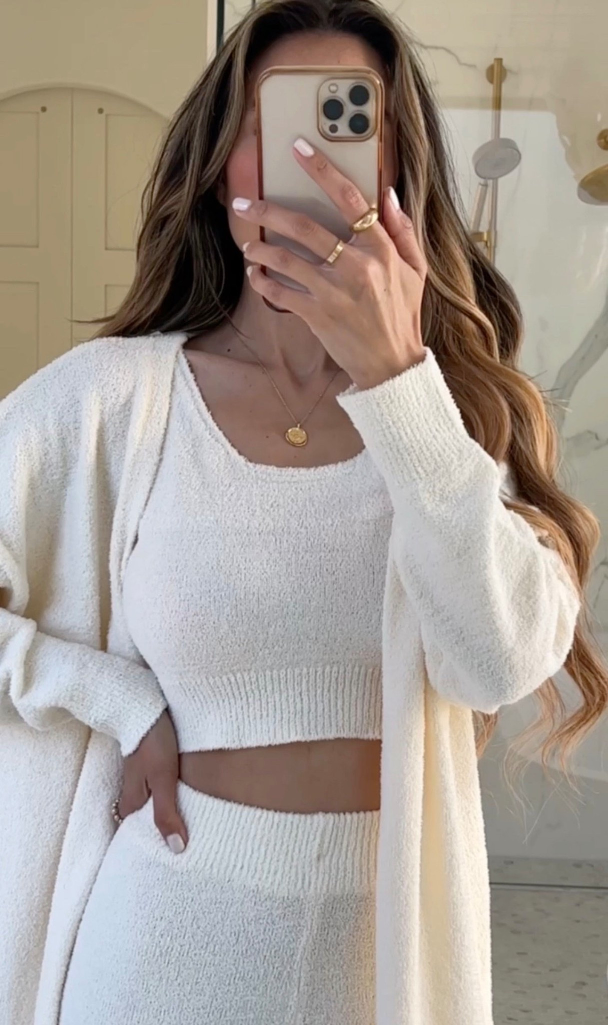 Scroll to shop! Follow for more finds! Xo! 🥰 

#LTKgrwm #LTKootd #LTKdayinmylife