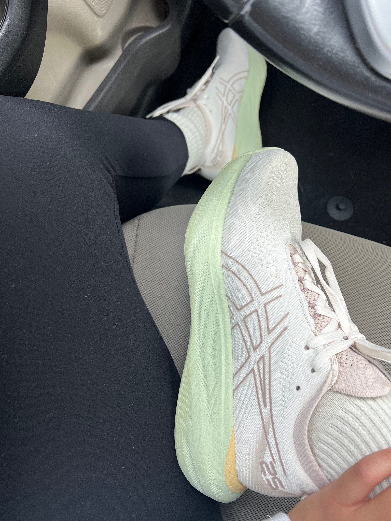 running/ gym outfit  #fitness #gym #leggings #running shoes 

#LTKfitness #LTKfindsunder100 #LTKSeasonal