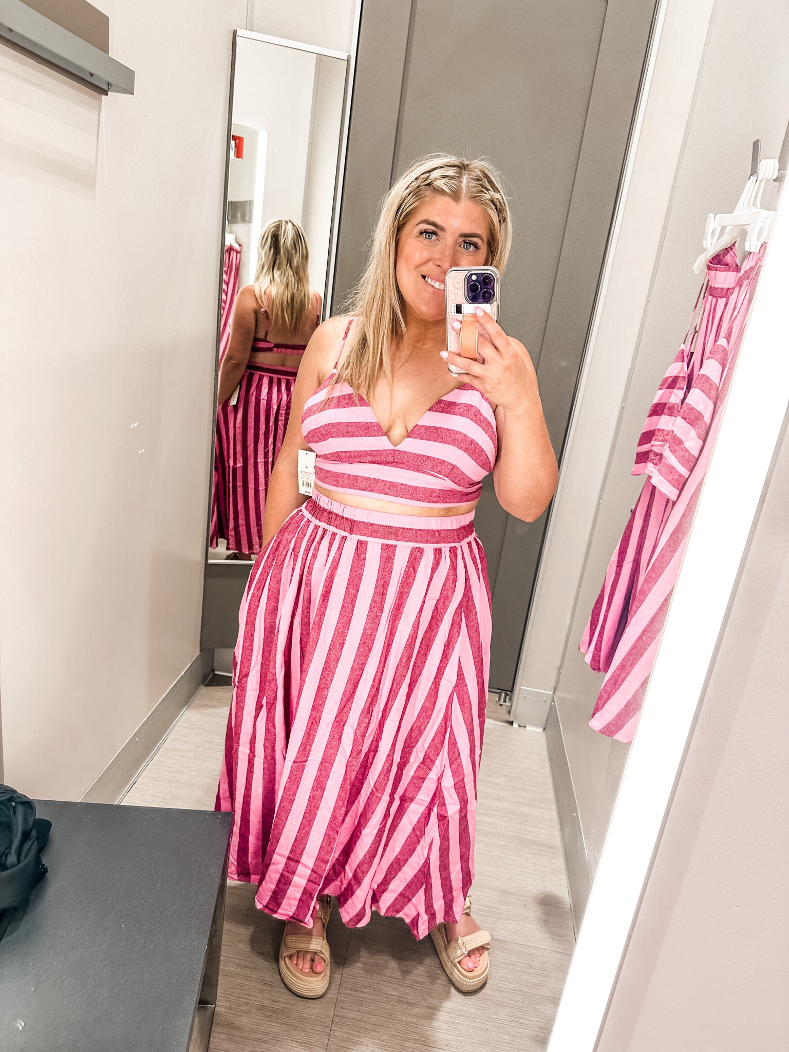 I’m wearing a medium in both and I’m 5’1, 148lbs, 38DD for reference 

#LTKMidsize #LTKOver40 #LTKStyleTip