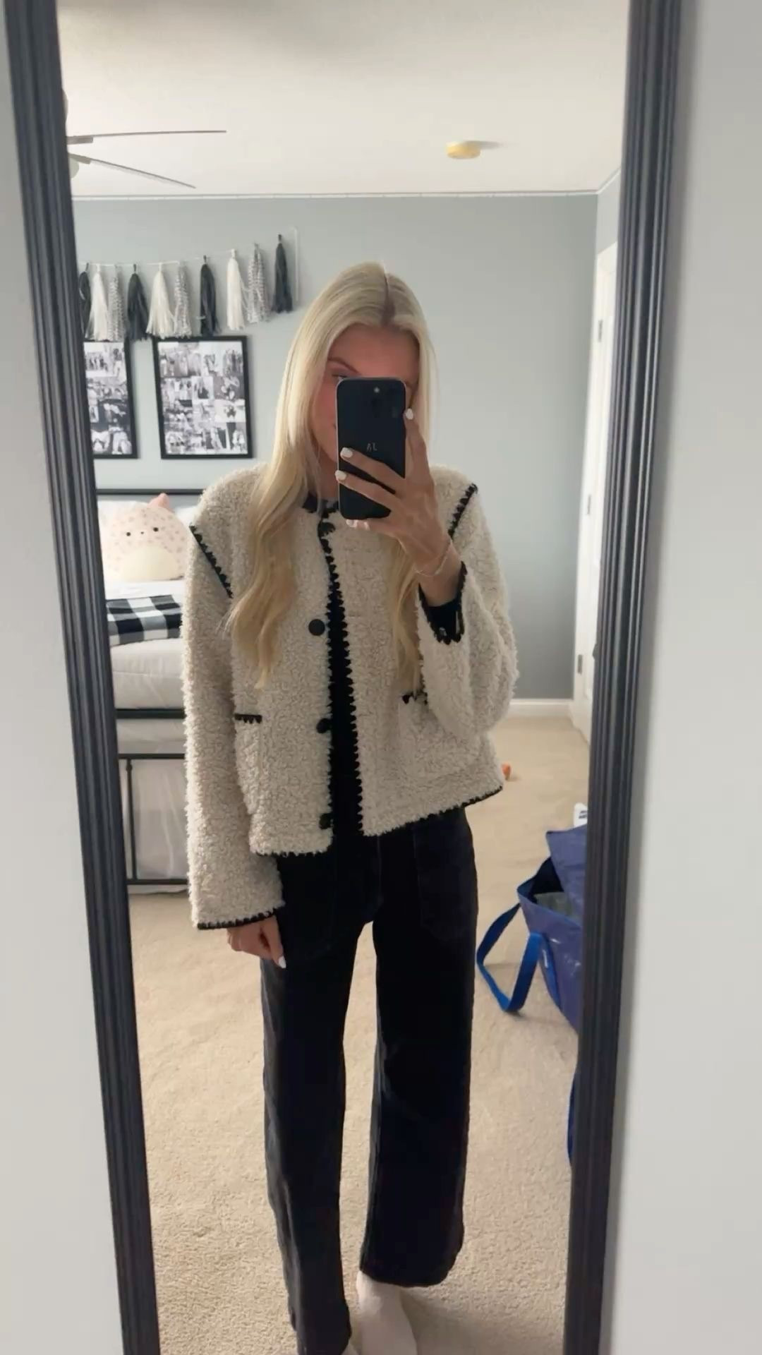 Black jeans & white sherpa jacket

#LTKgrwm #LTKootd #LTKValentine