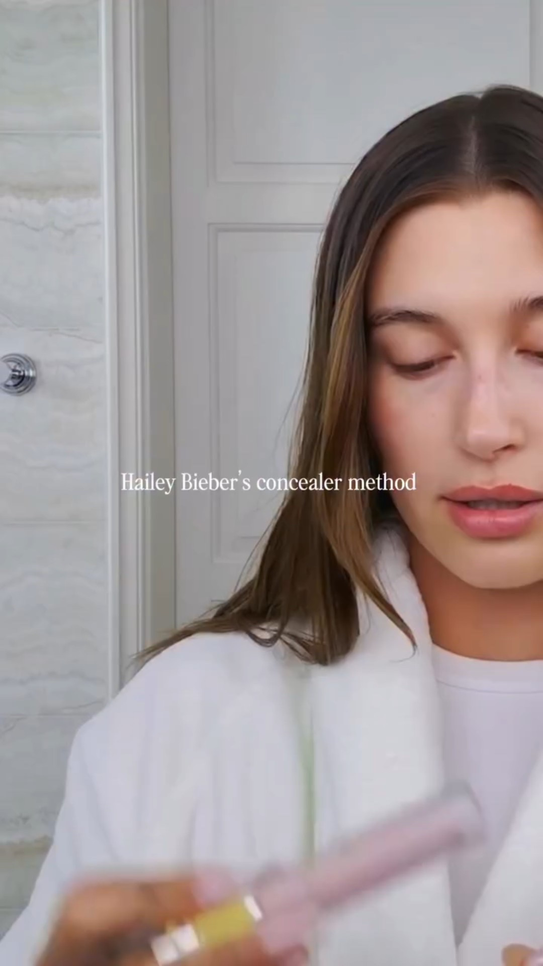 Everyone talks about @haileybieber’s concealer method, but the real secret is adding a brightener after concealer NOT before.

Products:
@hourglasscosmetics concealer (me)
@makebeautyofficial concealer 
@kosas brightener 

#haileybieber #haileybiebermakeup #makeuphacks #concealer #concealermethod