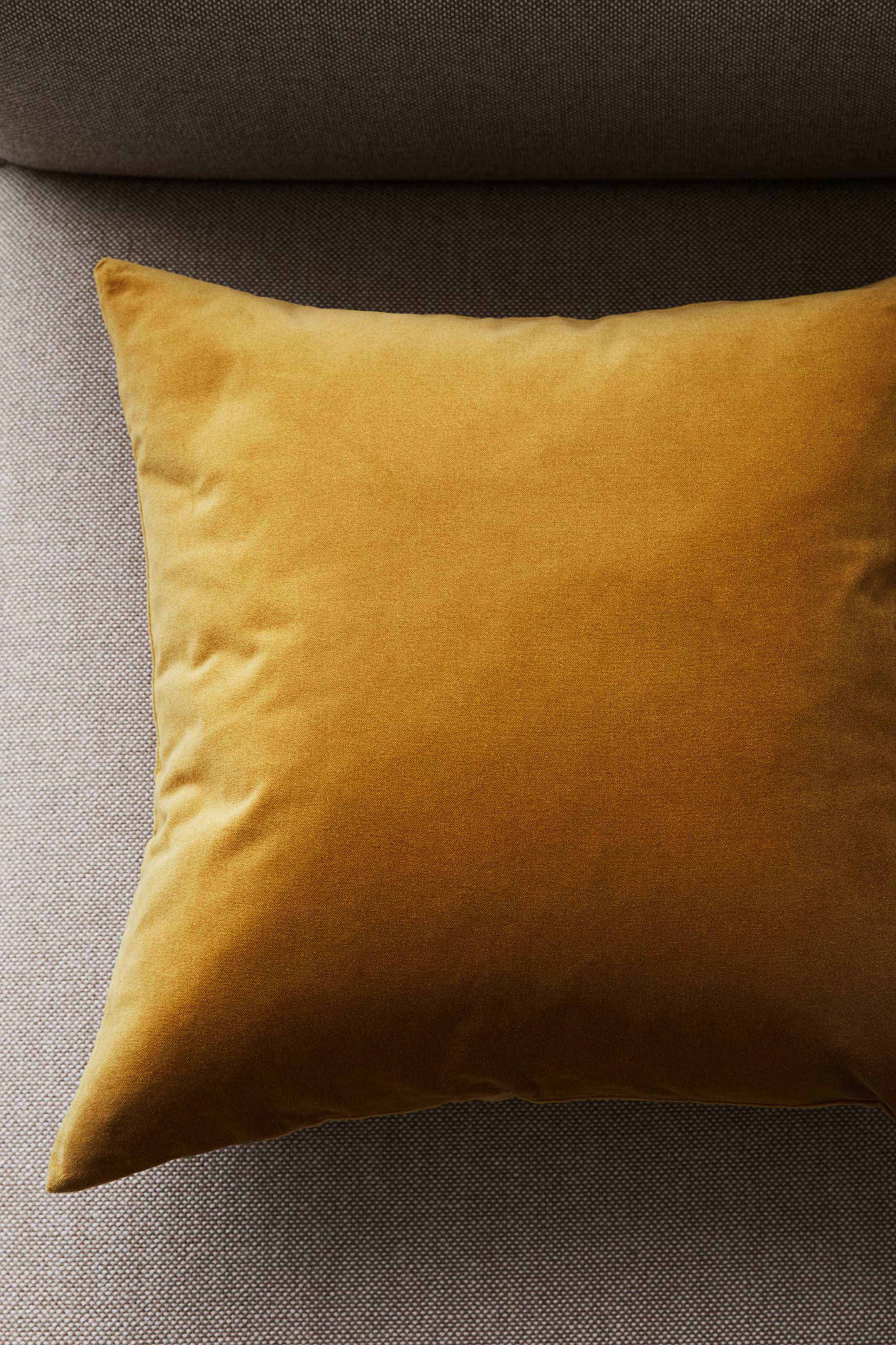 Cotton Velvet Cushion Cover | H&M (US + CA)
