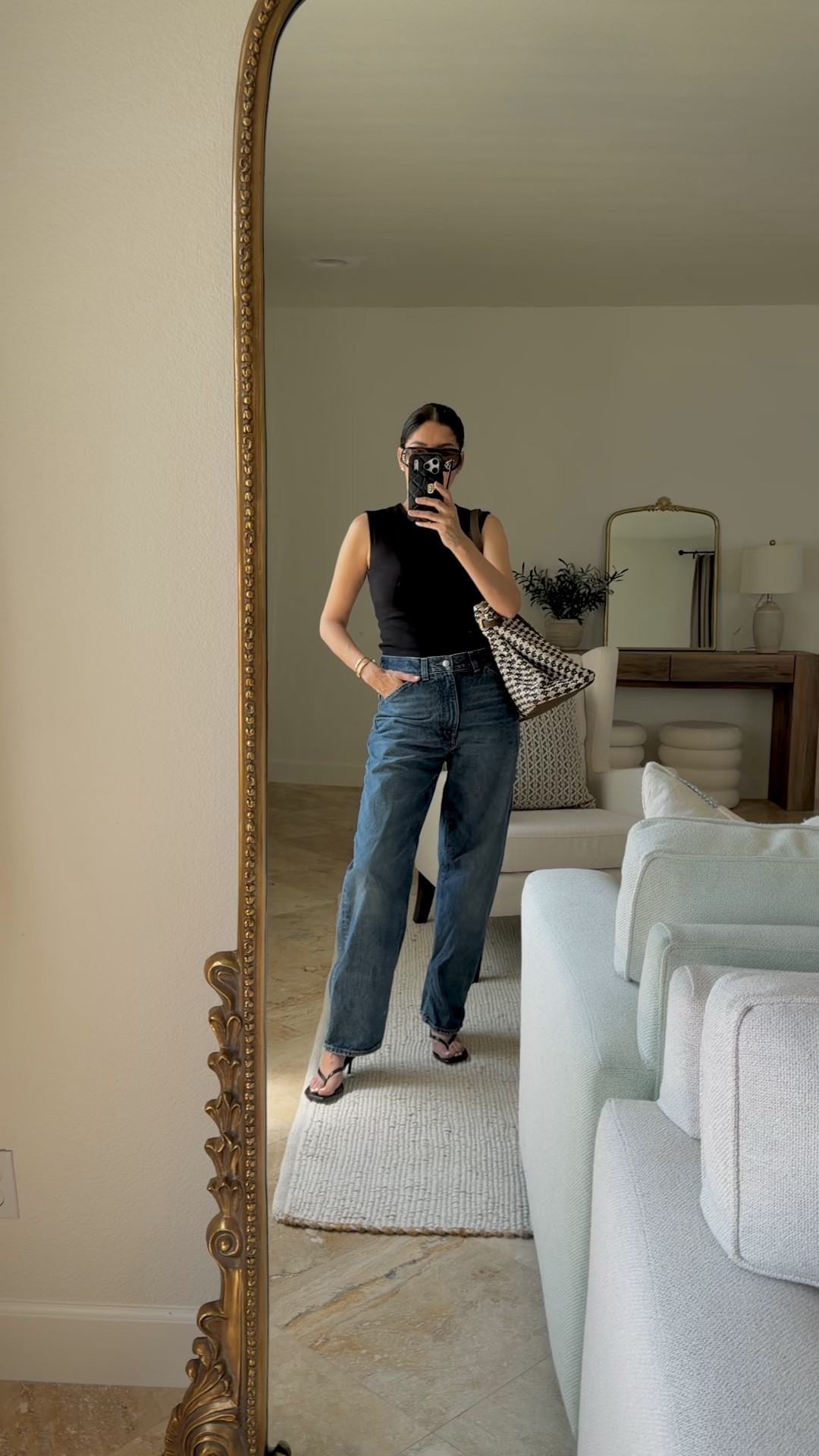 Madewell barrel jeans  👖 
➡️Wearing size 28
Top size S
Zara thong sandals tts
Sunglasses
Anthropologie large tote 👜.

➡️ My Body dimensions 
Bra: 32C (81 cm)
Waist:26" (66 cm)
Hips: 38" (96.5 cm)
Height: 5'7" (170 cm)

#LTKxMadewell #LTKSaleAlert #LTKOver40