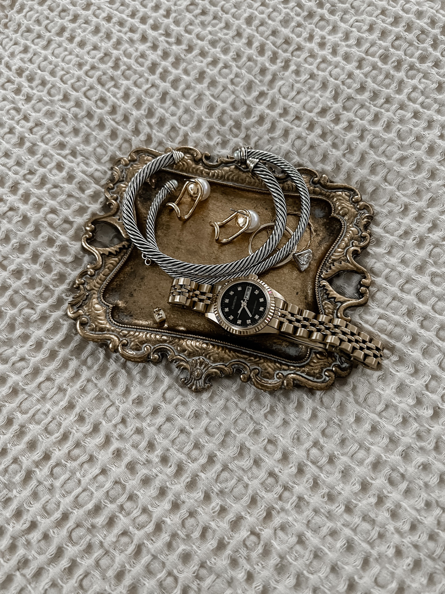 

Every day jewelry Inspo 🤎


#jewelry #ovaldiamond #diamond #gold #mixedmetals #alv #timeless #coastal
#OliviaAndLundenRoseWedding
#PerfectEnsemble #LundenRoseStallings #EverydayJewelry #ElegantDesigns #MinimalistStyle #erastour #oliviaandlunden
#TrendyFootwear #lundenandolivia #oliviastallings #lundenstallings #wlw
#LundenAndOlivia #StallingBachelorette
#BennettStallings #BrideAndBride #FutureMrsStalling #BacheloretteVibes
#PreWeddingCelebration #taylorswift 
#BridalFashion #BrideStyle 
#LundenOliviaLove #pridemonth 
#oliviastallings #lundenrose
#lundenrosestallings #ozempic
#lundenandliv #lgbtq 
#oliviaandlunden #inspo #lagos 
#everydayjewlry
#davidyurman #silver 
#oliviabennett #fourthofjuly #fourthofjulyoutfitinspp
#Bracelet #gold #golddetails #thatgirl #oliviabennettstallings #accessories 
#pride #wlw #influenced #thesearchexpert #cleangirl #allegrashaw #timelessstyle #timeless #oldmoney #pinterestinspo #classygirl

#LTKwedding #LTKFind #LTKstyletip