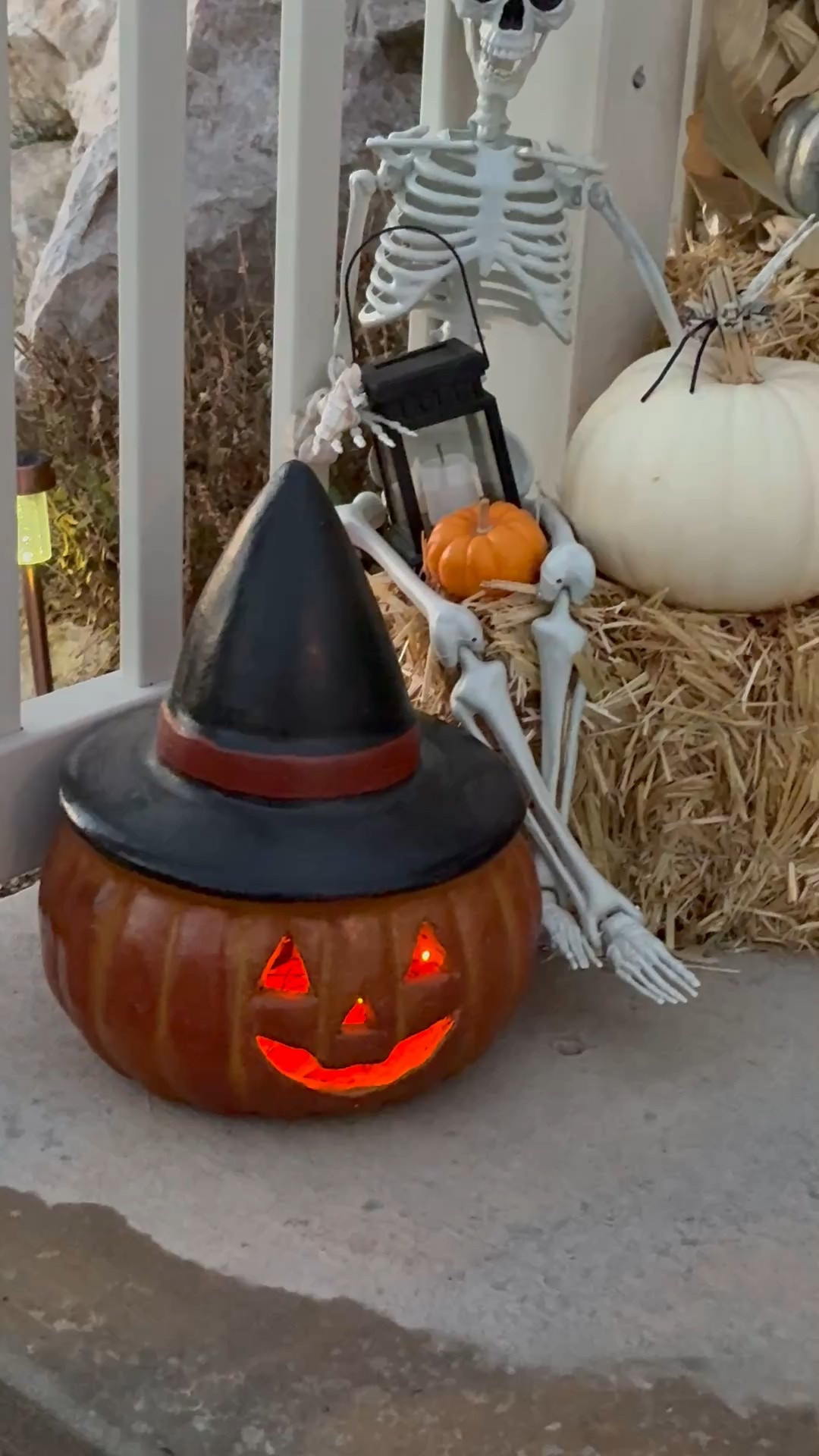 Halloween porch 

#LTKHome #LTKHalloween #LTKSeasonal