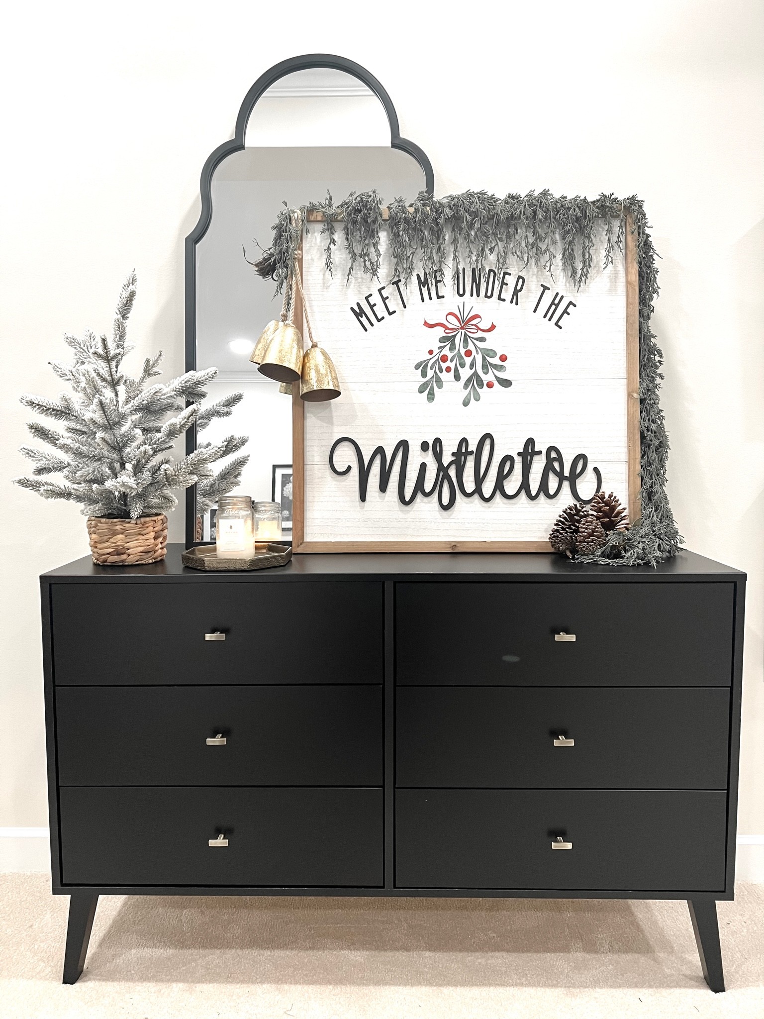 This garland from @walmart is SO pretty and only $28 

Shop it before it’s sold out!

Christmas, Christmas decor, Christmas garland, budget friendly 

#LTKhome #LTKSeasonal #LTKHoliday