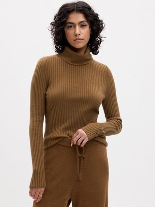 CashSoft Rib Turtleneck Sweater | Gap (US)