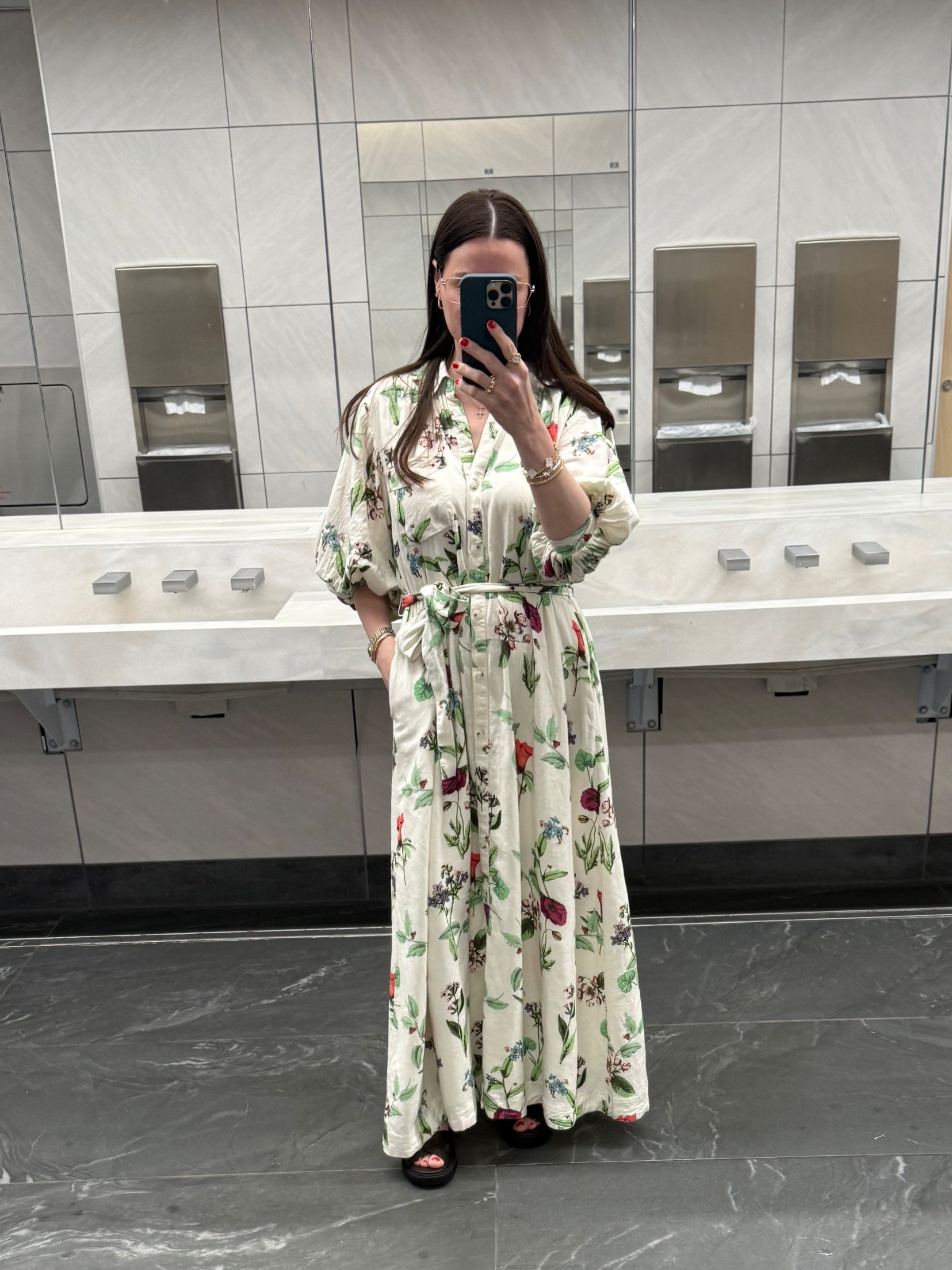 I love these dresses for traveling. I buy every new color that comes out but this is my favorite ❤️ 

#LTKvlog #LTKTravel #LTKootd