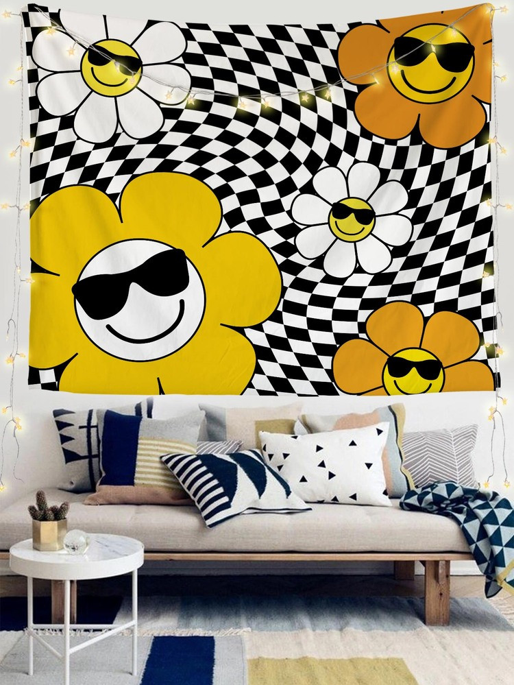 Smiling Face & Flower Pattern Tapestry | SHEIN