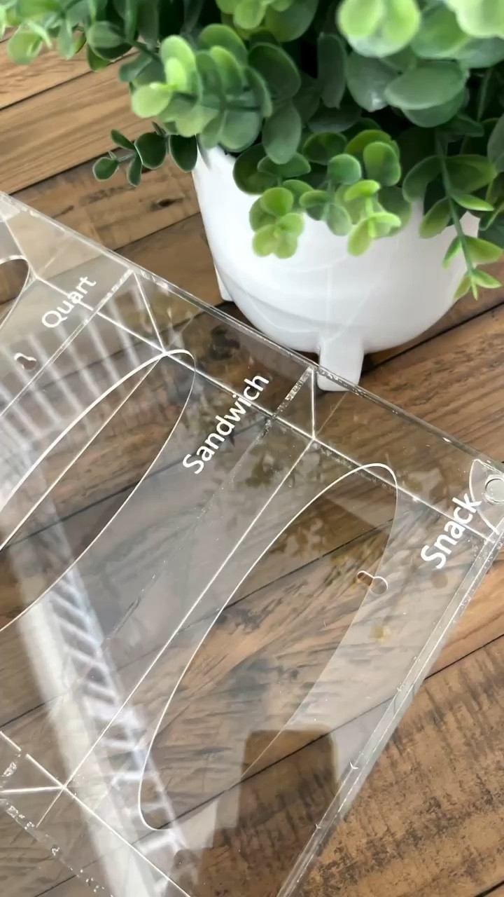 Loving this ziploc bag organizer, it’s very good quality!! 

Acrylic organizer, kitchen organization, storage solutions, magnetic storage organizer, wall mounted storage organizer, drawer organizer, Amazon kitchen gadgets


#LTKfindsunder50 #LTKVideo #LTKhome