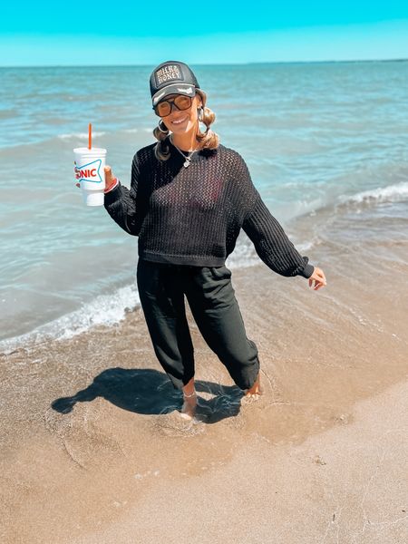 Beach Day!! Linked my must haves!!!

Sweater/ m sized up 1 but would of got tts
Pants/ s tts
Bathing suit/ s tts 
Ugg Sandals/ 6Y women’s 8

Beach
Beach girl
Beach day
Beach essentials 
Summertime 
Vacation 
Open stitch sweater
Linen pants 
Trucker hat 
Sunglasses 

#LTKSwim #LTKStyleTip #LTKSaleAlert