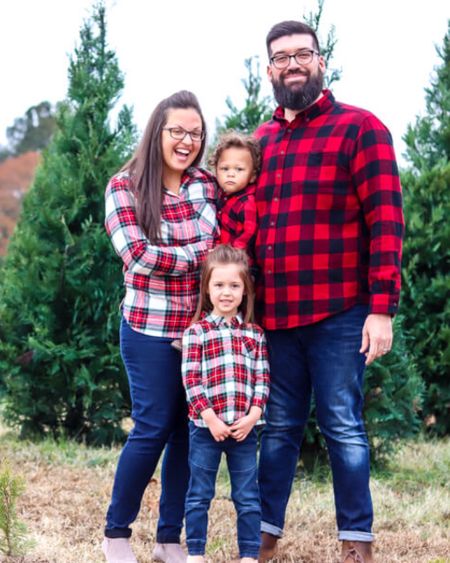 Planning a matching family Christmas outfit? We’ve done this for years so I’m linking up a few good red and green flannels that you can grab for the entire family!!

Plaid Shirt | Christmas Matching Family | Mommy and Me Christmas | Mommy and Me Outfits | Mommy and Me | Family Christmas Outfits | Family Christmas Photos

#LTKSeasonal #LTKHoliday #LTKfamily
