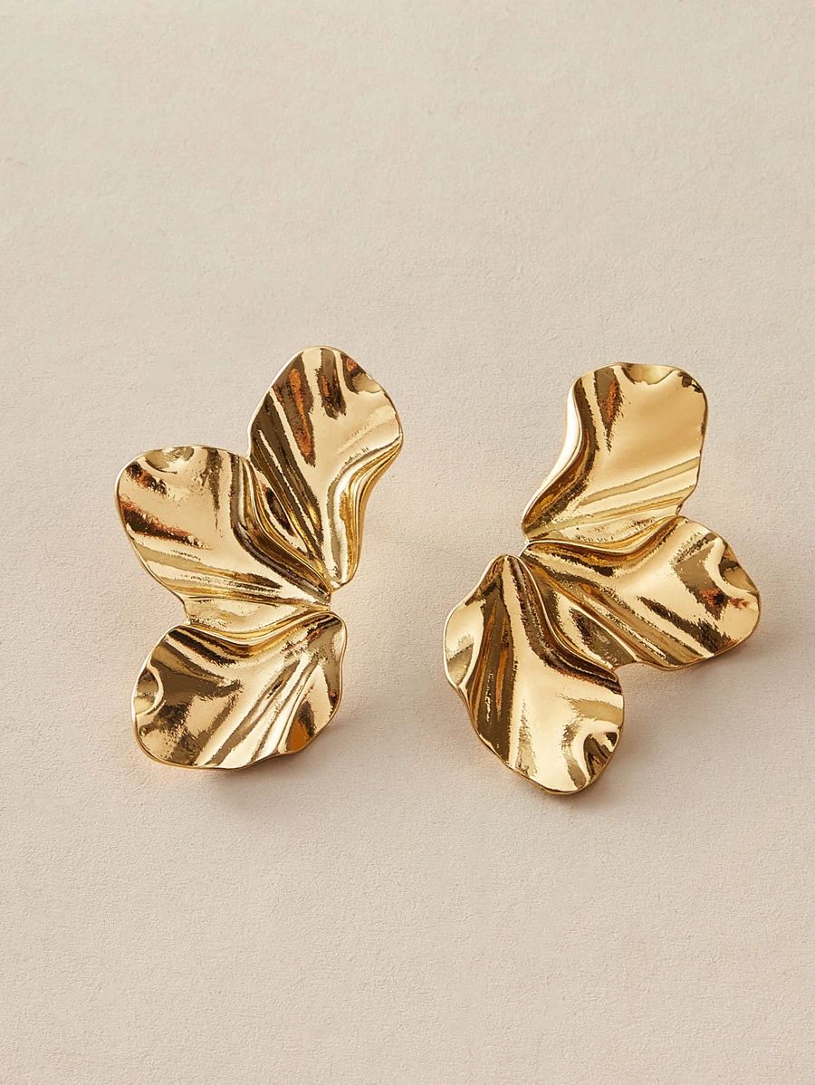 Flower Stud Earrings SKU: sj2210219989976290(1000+ Reviews)$2.00$1.90Join for an Exclusive 5% OFF... | SHEIN
